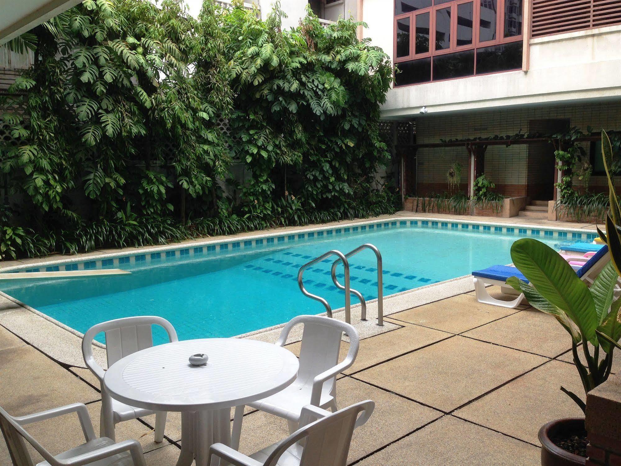 Hotel P.T. Court Bangkok Exterior foto